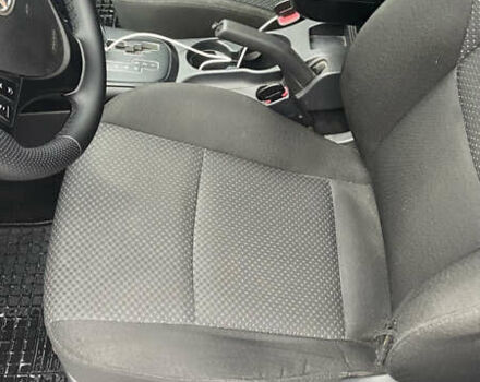 Серый Хендай i30, объемом двигателя 1.59 л и пробегом 160 тыс. км за 7300 $, фото 4 на Automoto.ua