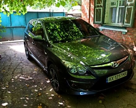 Сірий Хендай i30, об'ємом двигуна 1.4 л та пробігом 176 тис. км за 6600 $, фото 6 на Automoto.ua
