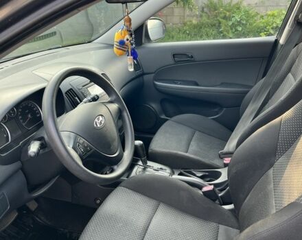 Серый Хендай i30, объемом двигателя 1.6 л и пробегом 162 тыс. км за 7200 $, фото 7 на Automoto.ua