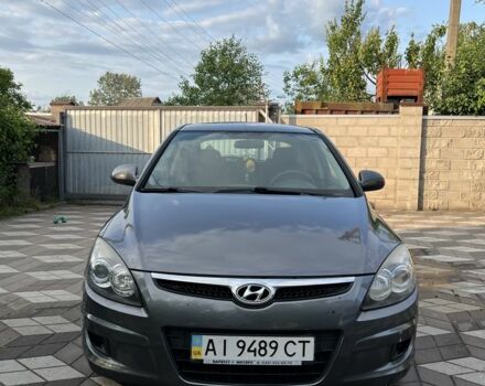 Серый Хендай i30, объемом двигателя 1.6 л и пробегом 162 тыс. км за 7200 $, фото 1 на Automoto.ua