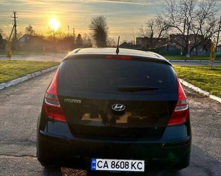 Сірий Хендай i30, об'ємом двигуна 1.4 л та пробігом 228 тис. км за 6500 $, фото 1 на Automoto.ua