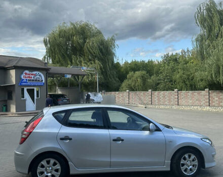 Сірий Хендай i30, об'ємом двигуна 1.4 л та пробігом 125 тис. км за 6950 $, фото 8 на Automoto.ua