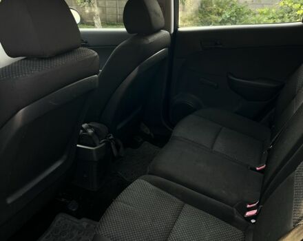 Серый Хендай i30, объемом двигателя 1.6 л и пробегом 162 тыс. км за 7200 $, фото 15 на Automoto.ua