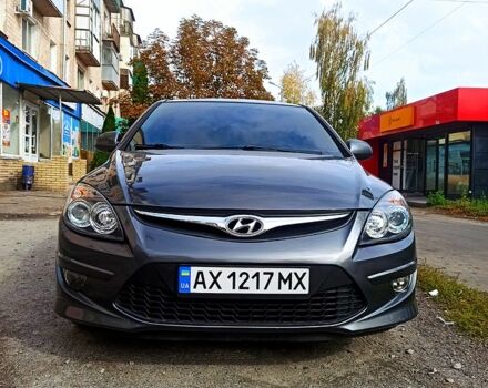 Серый Хендай i30, объемом двигателя 1.4 л и пробегом 175 тыс. км за 6600 $, фото 4 на Automoto.ua