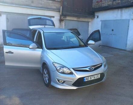 Сірий Хендай i30, об'ємом двигуна 1.4 л та пробігом 203 тис. км за 5800 $, фото 2 на Automoto.ua