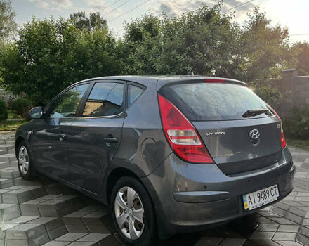 Серый Хендай i30, объемом двигателя 1.6 л и пробегом 162 тыс. км за 7500 $, фото 5 на Automoto.ua