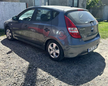 Сірий Хендай i30, об'ємом двигуна 1.4 л та пробігом 4 тис. км за 2900 $, фото 2 на Automoto.ua