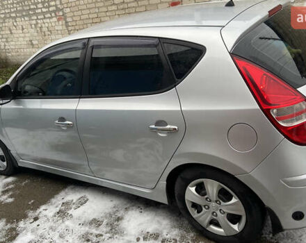 Серый Хендай i30, объемом двигателя 1.59 л и пробегом 160 тыс. км за 7300 $, фото 6 на Automoto.ua