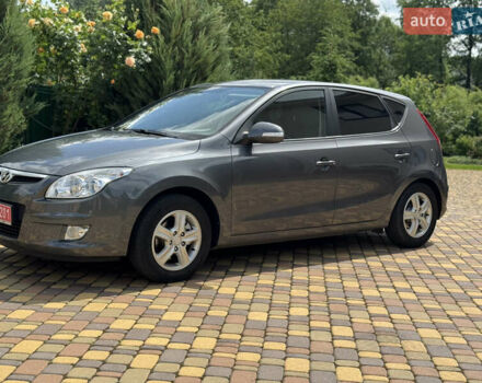 Серый Хендай i30, объемом двигателя 1.6 л и пробегом 172 тыс. км за 9300 $, фото 1 на Automoto.ua