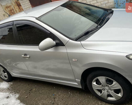 Серый Хендай i30, объемом двигателя 1.59 л и пробегом 160 тыс. км за 7300 $, фото 7 на Automoto.ua