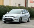 Серый Хендай i30, объемом двигателя 1.4 л и пробегом 126 тыс. км за 7400 $, фото 6 на Automoto.ua