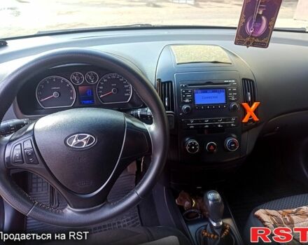 Серый Хендай i30, объемом двигателя 1.4 л и пробегом 175 тыс. км за 6600 $, фото 2 на Automoto.ua