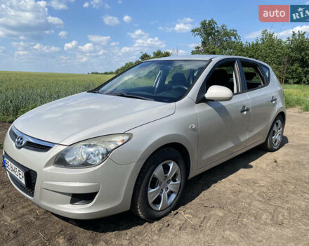 Серый Хендай i30, объемом двигателя 1.58 л и пробегом 199 тыс. км за 6650 $, фото 15 на Automoto.ua