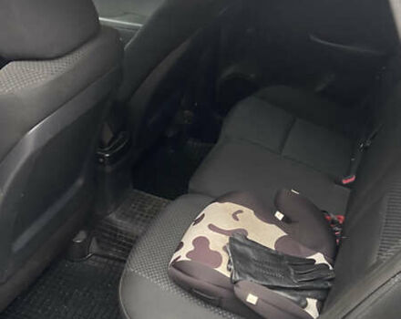 Серый Хендай i30, объемом двигателя 1.59 л и пробегом 160 тыс. км за 7300 $, фото 5 на Automoto.ua