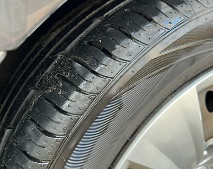 Серый Хендай i30, объемом двигателя 1.6 л и пробегом 162 тыс. км за 7200 $, фото 13 на Automoto.ua