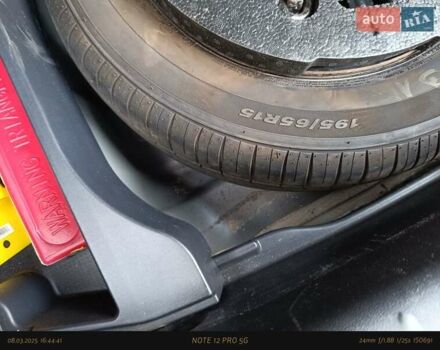 Серый Хендай i30, объемом двигателя 1.4 л и пробегом 178 тыс. км за 7400 $, фото 67 на Automoto.ua