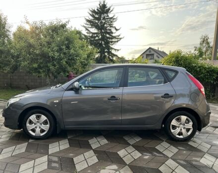 Серый Хендай i30, объемом двигателя 1.6 л и пробегом 162 тыс. км за 7200 $, фото 6 на Automoto.ua