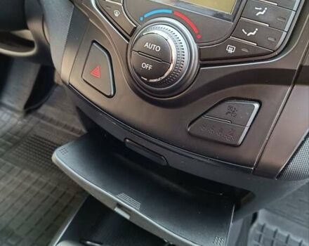 Серый Хендай i30, объемом двигателя 1.4 л и пробегом 178 тыс. км за 7400 $, фото 45 на Automoto.ua