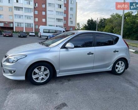 Сірий Хендай i30, об'ємом двигуна 1.4 л та пробігом 166 тис. км за 6300 $, фото 8 на Automoto.ua