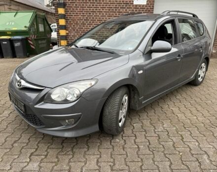 Серый Хендай i30, объемом двигателя 1.4 л и пробегом 177 тыс. км за 6100 $, фото 3 на Automoto.ua