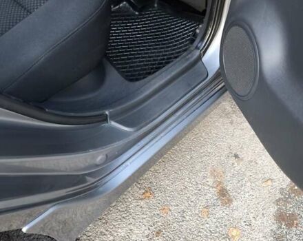 Серый Хендай i30, объемом двигателя 1.4 л и пробегом 161 тыс. км за 6400 $, фото 4 на Automoto.ua