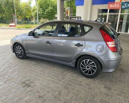 Серый Хендай i30, объемом двигателя 1.4 л и пробегом 136 тыс. км за 7200 $, фото 9 на Automoto.ua