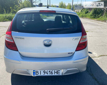 Сірий Хендай i30, об'ємом двигуна 1.6 л та пробігом 224 тис. км за 6100 $, фото 4 на Automoto.ua