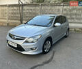 Серый Хендай i30, объемом двигателя 1.4 л и пробегом 253 тыс. км за 5750 $, фото 1 на Automoto.ua