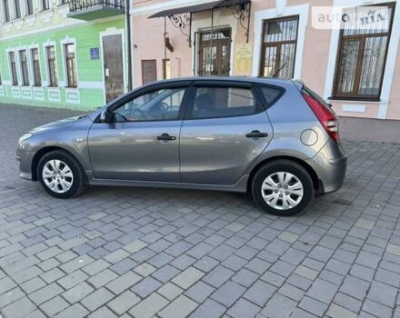 Сірий Хендай i30, об'ємом двигуна 1.58 л та пробігом 180 тис. км за 6700 $, фото 7 на Automoto.ua