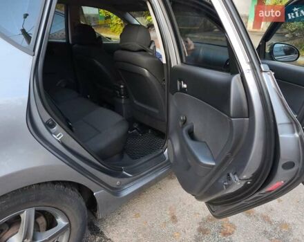 Серый Хендай i30, объемом двигателя 1.4 л и пробегом 161 тыс. км за 6400 $, фото 10 на Automoto.ua