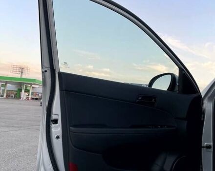 Серый Хендай i30, объемом двигателя 1.4 л и пробегом 178 тыс. км за 8000 $, фото 8 на Automoto.ua