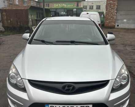 Серый Хендай i30, объемом двигателя 1.4 л и пробегом 300 тыс. км за 6200 $, фото 1 на Automoto.ua