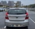 Серый Хендай i30, объемом двигателя 1.4 л и пробегом 175 тыс. км за 5600 $, фото 4 на Automoto.ua