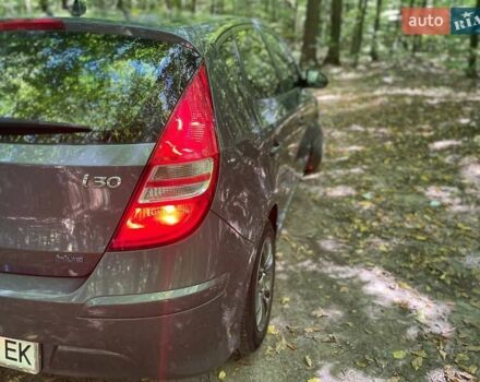 Сірий Хендай i30, об'ємом двигуна 1.58 л та пробігом 272 тис. км за 6750 $, фото 1 на Automoto.ua