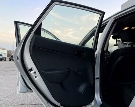 Серый Хендай i30, объемом двигателя 1.4 л и пробегом 178 тыс. км за 8000 $, фото 9 на Automoto.ua