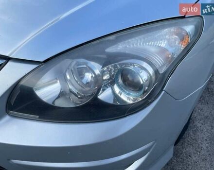 Сірий Хендай i30, об'ємом двигуна 1.4 л та пробігом 166 тис. км за 6300 $, фото 3 на Automoto.ua