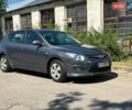 Серый Хендай i30, объемом двигателя 1.6 л и пробегом 310 тыс. км за 5200 $, фото 1 на Automoto.ua