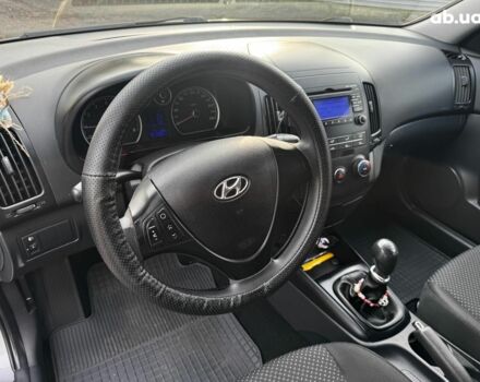 Серый Хендай i30, объемом двигателя 1.4 л и пробегом 162 тыс. км за 6490 $, фото 19 на Automoto.ua