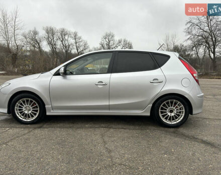 Серый Хендай i30, объемом двигателя 1.58 л и пробегом 269 тыс. км за 6200 $, фото 8 на Automoto.ua
