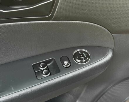 Серый Хендай i30, объемом двигателя 1.4 л и пробегом 162 тыс. км за 6490 $, фото 12 на Automoto.ua