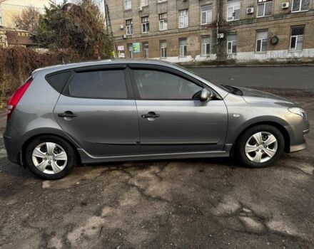 Серый Хендай i30, объемом двигателя 1.4 л и пробегом 162 тыс. км за 6490 $, фото 7 на Automoto.ua