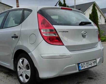 Серый Хендай i30, объемом двигателя 1.4 л и пробегом 175 тыс. км за 6000 $, фото 13 на Automoto.ua