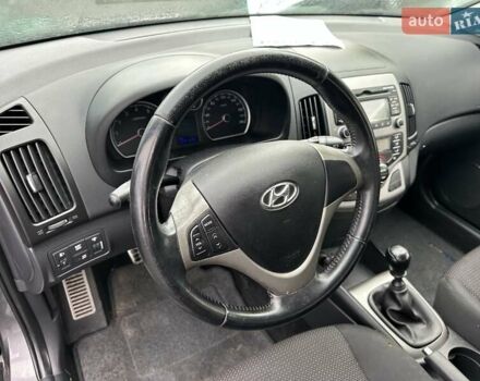 Серый Хендай i30, объемом двигателя 1.6 л и пробегом 208 тыс. км за 6300 $, фото 24 на Automoto.ua