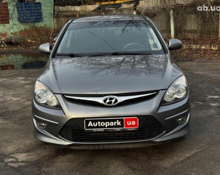 Серый Хендай i30, объемом двигателя 1.4 л и пробегом 162 тыс. км за 6490 $, фото 1 на Automoto.ua