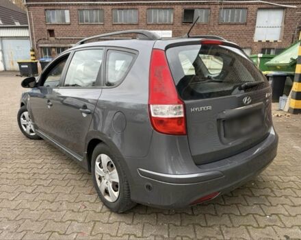 Серый Хендай i30, объемом двигателя 1.4 л и пробегом 177 тыс. км за 6100 $, фото 2 на Automoto.ua
