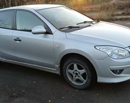 Серый Хендай i30, объемом двигателя 1.58 л и пробегом 230 тыс. км за 7600 $, фото 1 на Automoto.ua