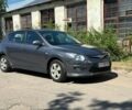 Серый Хендай i30, объемом двигателя 1.6 л и пробегом 310 тыс. км за 4600 $, фото 1 на Automoto.ua