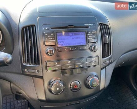 Серый Хендай i30, объемом двигателя 1.59 л и пробегом 269 тыс. км за 6500 $, фото 14 на Automoto.ua