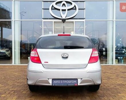 Серый Хендай i30, объемом двигателя 1.4 л и пробегом 183 тыс. км за 6018 $, фото 3 на Automoto.ua