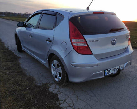Серый Хендай i30, объемом двигателя 1.58 л и пробегом 125 тыс. км за 6700 $, фото 14 на Automoto.ua